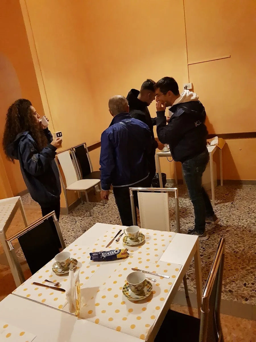 Albergo Per Anziani Uni One Non Chiamarci Casa Di Riposo - Arezzo