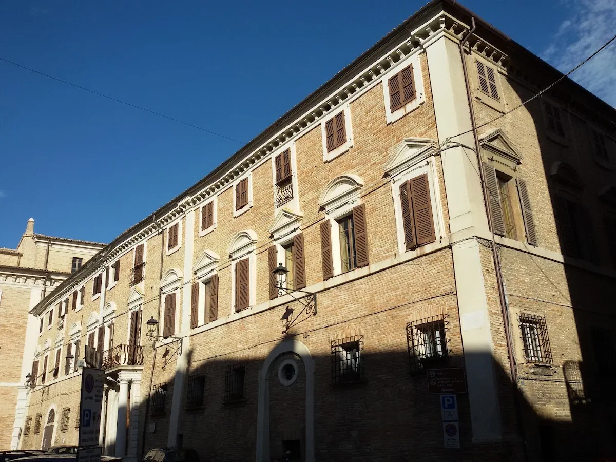 Casa Di Riposo Grimani Buttari - Osimo
