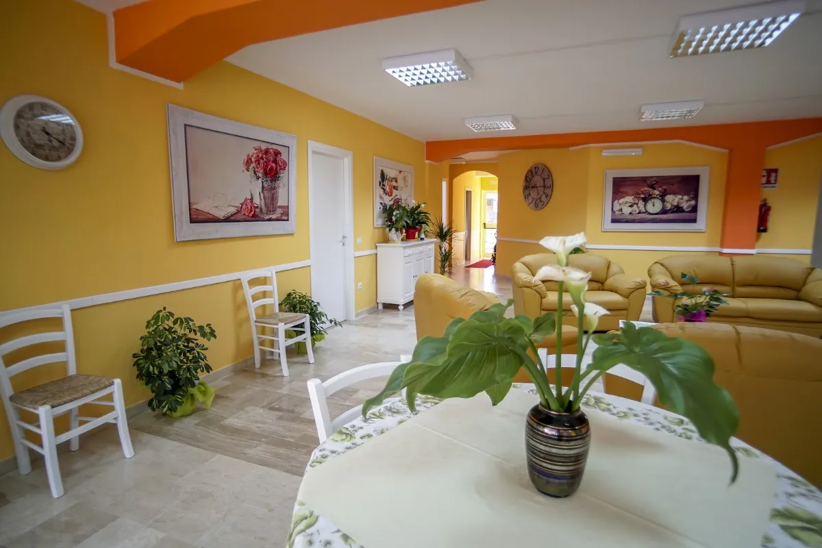 Casa Di Riposo Per Te Per Sempre - Porto Torres