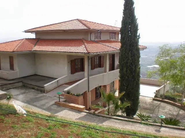 Casa Di Riposo Villa Della Serenita Alloggio Per Anziani - Sezze