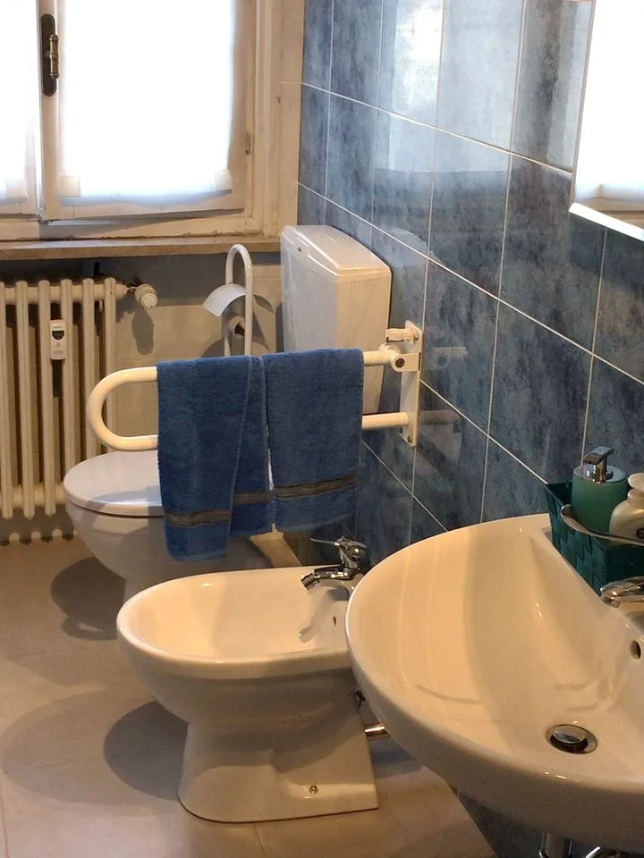 La Casa Di Pe Casa Famiglia Per Anziani - Parma