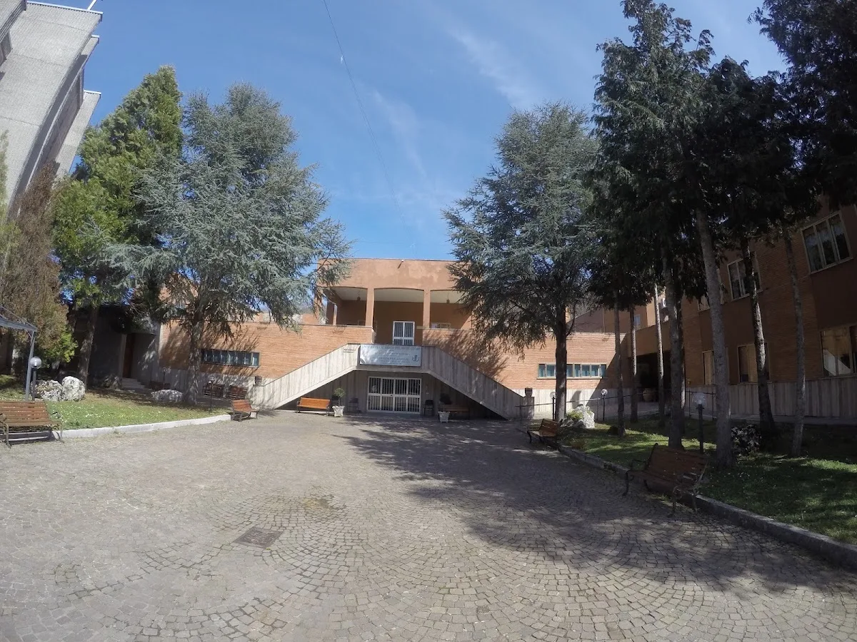 Residenza Per Anziani Cittadella Mariana Di Padre Pio - Sessano del Molise