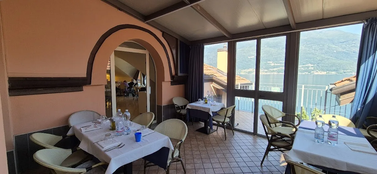 Residenza Villa Santa Maria Alloggi Protetti Per Anziani - Bellano
