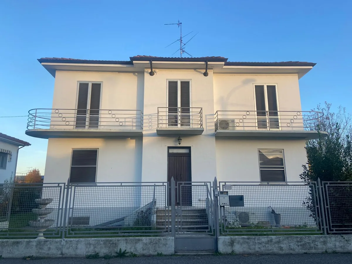 Villa Regina Casa Famiglia Per Anziani - Lungavilla